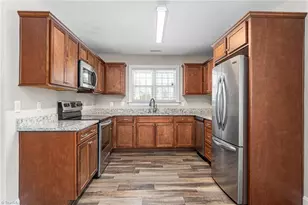 2068 Dresden Dr, Burlington, NC 27217 - Photo 5