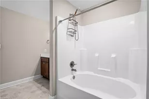 2068 Dresden Dr, Burlington, NC 27217 - Photo 27