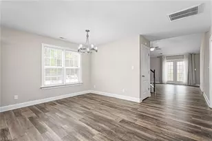 2068 Dresden Dr, Burlington, NC 27217 - Photo 9