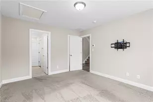 2068 Dresden Dr, Burlington, NC 27217 - Photo 15