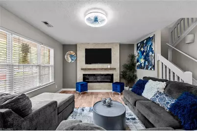 2 Tannenbaum Circle, Greensboro, NC 27410 - Photo 3