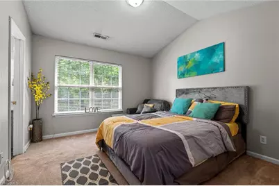 2 Tannenbaum Circle, Greensboro, NC 27410 - Photo 5