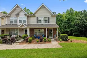 2 Tannenbaum Cir, Greensboro, NC 27410 - Photo 1