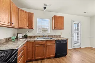 166 Larck Crest Ln, Winston-Salem, NC 27107 - Photo 7