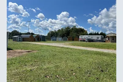 503 W Kapp Street, Dobson, NC 27017 - Photo 1