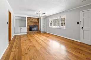 4917 Streamside Dr, McLeansville, NC 27301 - Photo 9