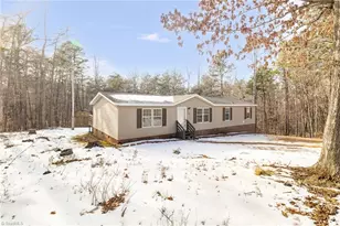 1193 Raccoon Ct, Reidsville, NC 27320 - Photo 3