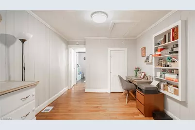 5557 Pineview Drive, Winston-Salem, NC 27105 - Photo 9