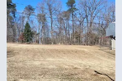 2570 Oakcrest Court, Burlington, NC 27217 - Photo 3