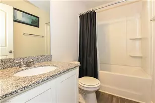 2902 Desmond Woods Dr, Greensboro, NC 27405 - Photo 17