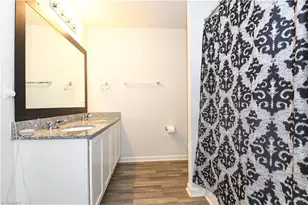 2902 Desmond Woods Dr, Greensboro, NC 27405 - Photo 13