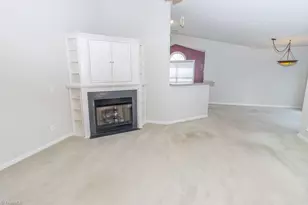 2221 Delaney Dr, Burlington, NC 27215 - Photo 7