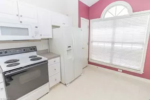 2221 Delaney Dr, Burlington, NC 27215 - Photo 15