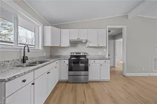 511 Saunders Pl, High Point, NC 27260 - Photo 7