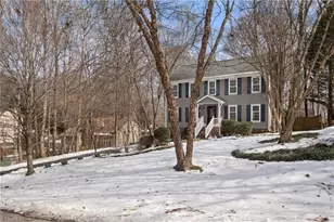 1661 Round Hill Cir, Kernersville, NC 27284 - Photo 5