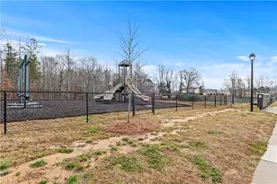 7260 Huntgate Dr, Kernersville, NC 27284 - Photo 41