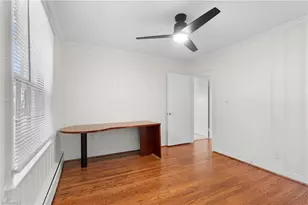 221 W Avondale Dr, Greensboro, NC 27403 - Photo 15