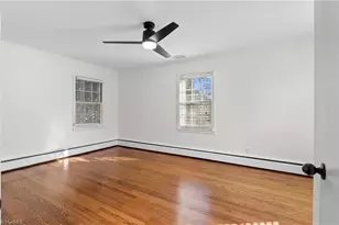 221 W Avondale Dr, Greensboro, NC 27403 - Photo 19