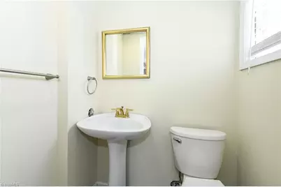 1717 Eastwood Avenue, Greensboro, NC 27401 - Photo 17