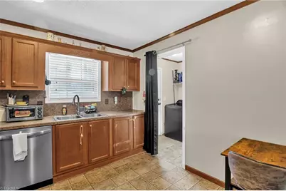 404 Sharon Avenue, Asheboro, NC 27203 - Photo 9