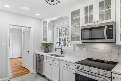 4107 W Friendly Avenue, Greensboro, NC 27410 - Photo 15