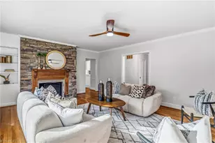 4107 W Friendly Ave, Greensboro, NC 27410 - Photo 11