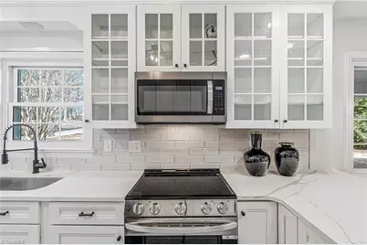 4107 W Friendly Avenue, Greensboro, NC 27410 - Photo 17