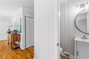 4107 W Friendly Ave, Greensboro, NC 27410 - Photo 33