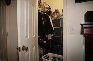 4702 Tuliptree Dr, Greensboro, NC 27455 - Photo 9