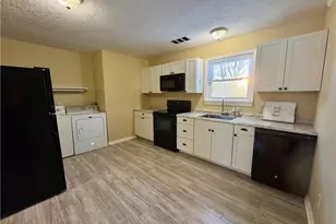 101 Ravenwood Ct, King, NC 27021 - Photo 5