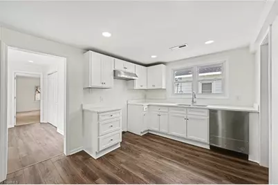 611 S Beaumont Avenue, Burlington, NC 27121 - Photo 1