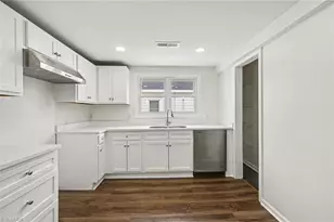 611 S Beaumont Ave, Burlington, NC 27121 - Photo 11