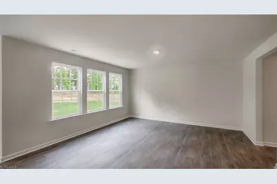 1545 Hamilton Hills Drive, Greensboro, NC 27406 - Photo 15