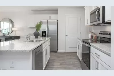 1547 Hamilton Hills Drive, Greensboro, NC 27406 - Photo 9