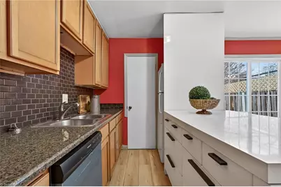 5715 Bramblegate Road #F, Greensboro, NC 27409 - Photo 11