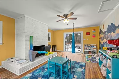 5722 Friendswood Drive, Greensboro, NC 27409 - Photo 19