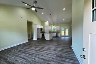 613 Kendall St, Eden, NC 27288 - Photo 3