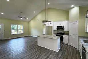 613 Kendall St, Eden, NC 27288 - Photo 5