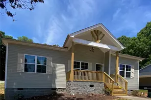 613 Kendall St, Eden, NC 27288 - Photo 5