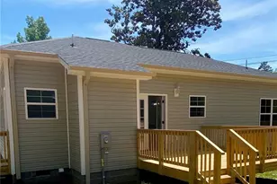 613 Kendall St, Eden, NC 27288 - Photo 7