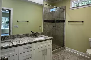 613 Kendall St, Eden, NC 27288 - Photo 7