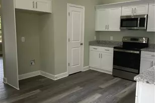 613 Kendall St, Eden, NC 27288 - Photo 5