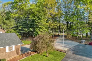 312 Hensley Eller Rd, Millers Creek, NC 28651 - Photo 15