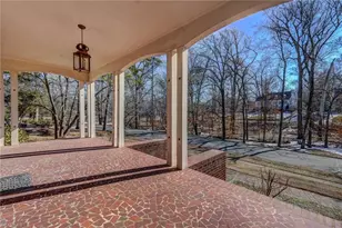 401 W Greenway Dr N, Greensboro, NC 27403 - Photo 3