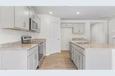 212 Baymeade Drive, Lexington, NC 27295 - Photo 7