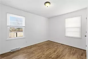 206 Paramount St, High Point, NC 27262 - Photo 13