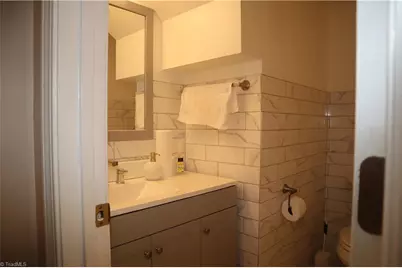 4743 Hamilton Cir, Charlo Hamilton Circle, Charlotte, NC 28216 - Photo 9