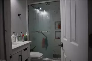 4743 Hamilton Cir Charlo Hamilton Circle, Charlotte, NC 28216 - Photo 11