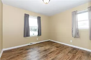 1600 Glenridge Rd, Greensboro, NC 27405 - Photo 11