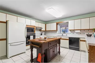 223 Wendy Oak Road, Reidsville, NC 27320 - Photo 15